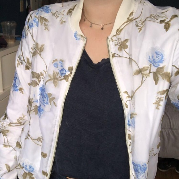 Blue floral light jacket - Picture 1 of 3